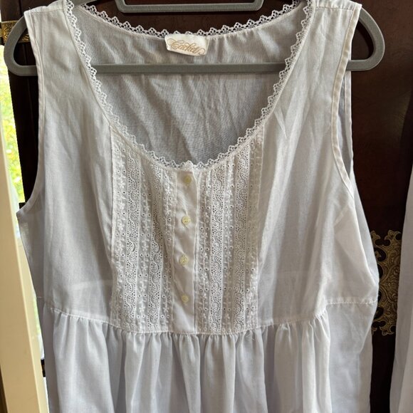 Cachet Vintage Gown and Robe Combo White Eyelet Lace Size 12/14 - Picture 2 of 8